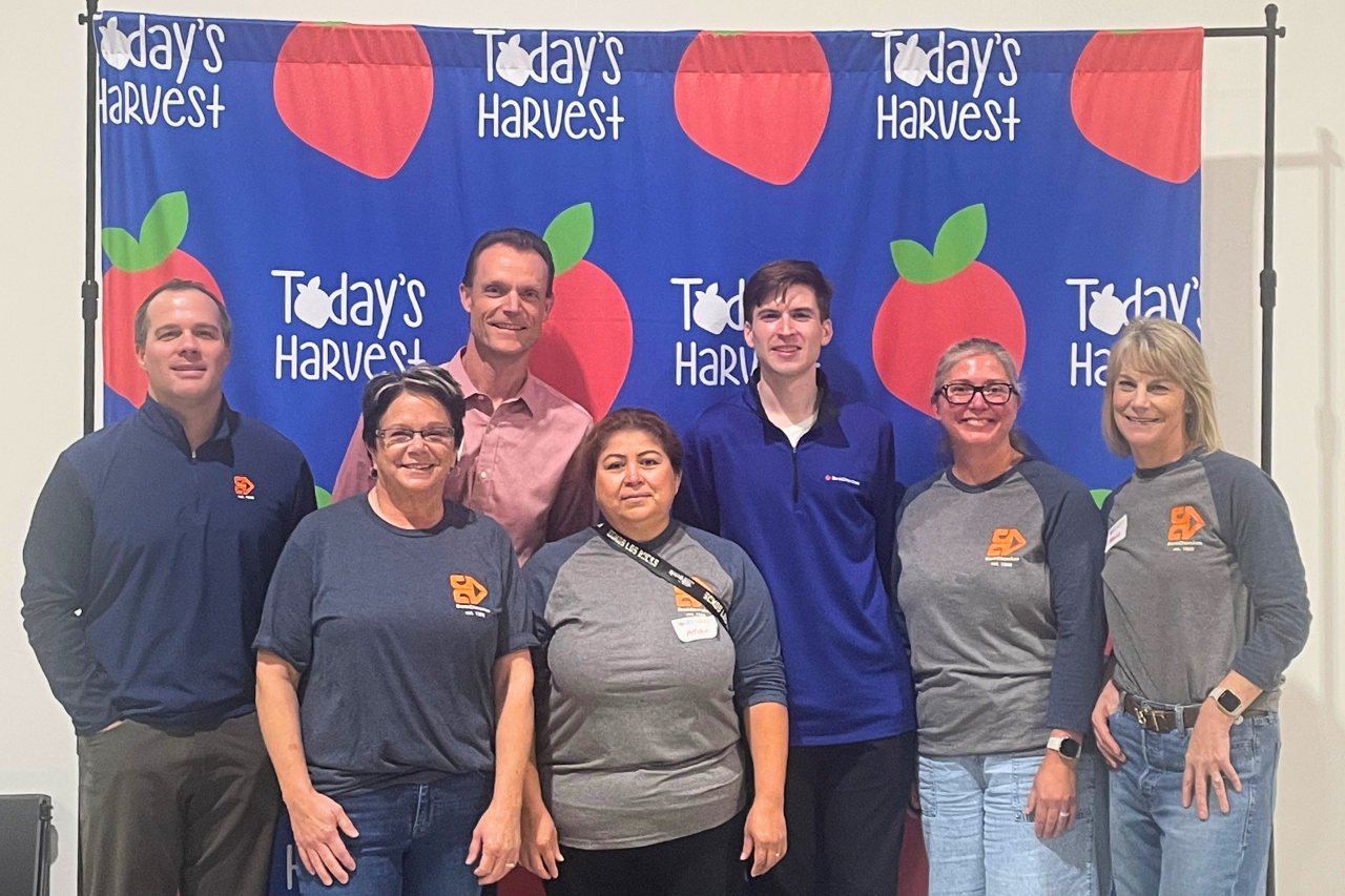 BankCherokee team volunteering at Today's Harvest